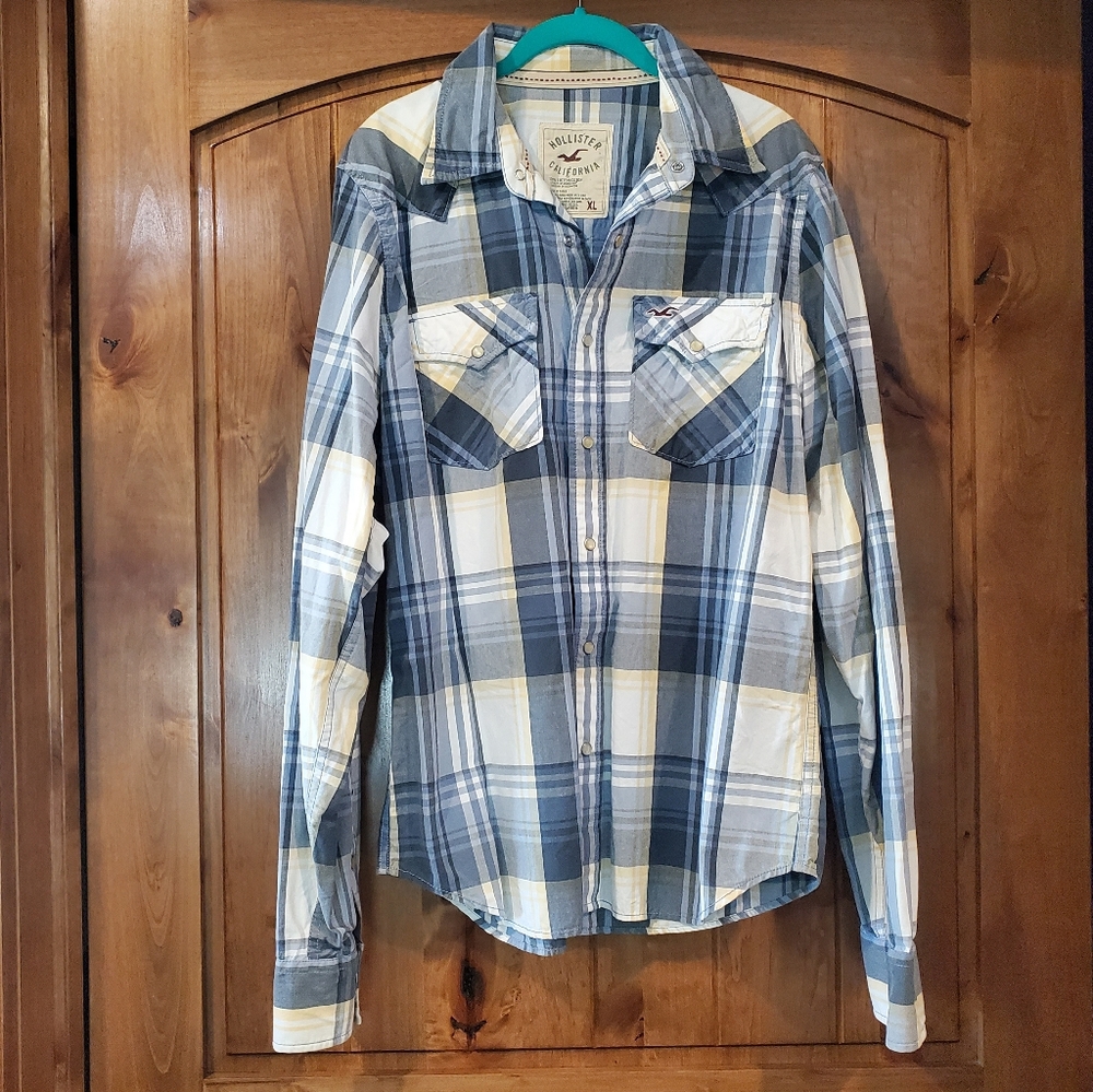 Hollister XL Pearl Snap Shirt